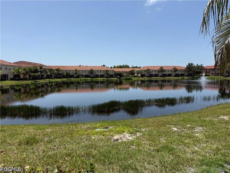 3 bedroom Condominium at 8892 Via Isola Ct, Marbella On Cypress, Fort Myers — photo 2
