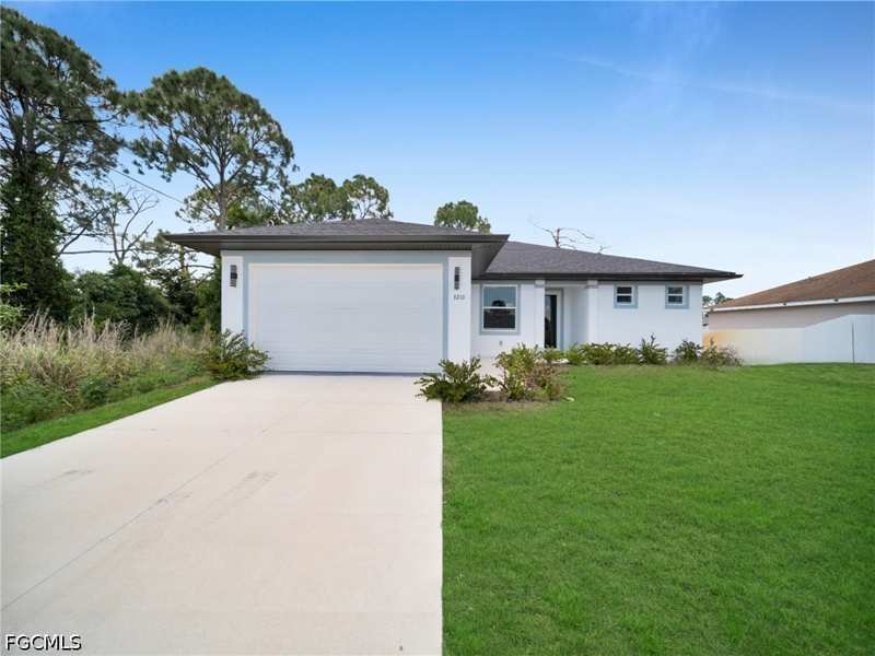 3 bedroom SingleFamilyResidence at 3210 30th St SW, Lehigh Acres, Lehigh Acres — photo 1