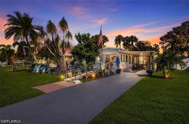 2 bedroom ManufacturedHome at 20 Derhenson Dr, Henderson Creek Park, Naples — photo 1