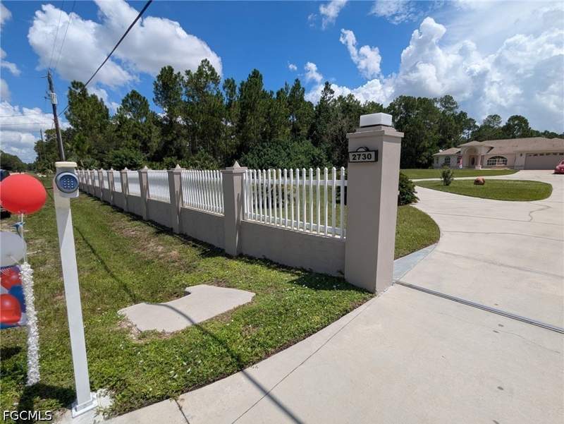 3 bedroom SingleFamilyResidence at 2730 2nd St NE, Golden Gate Estates, Naples — photo 5