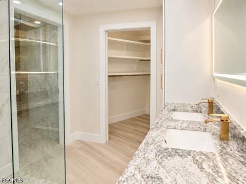 5687 Eichen Cir E, Fort Myers FL - photo 16 of 34