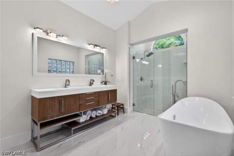 7657 Ponte Verde Way, Naples FL - photo 14 of 37