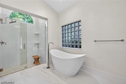 7657 Ponte Verde Way, Naples FL - photo 15 of 37