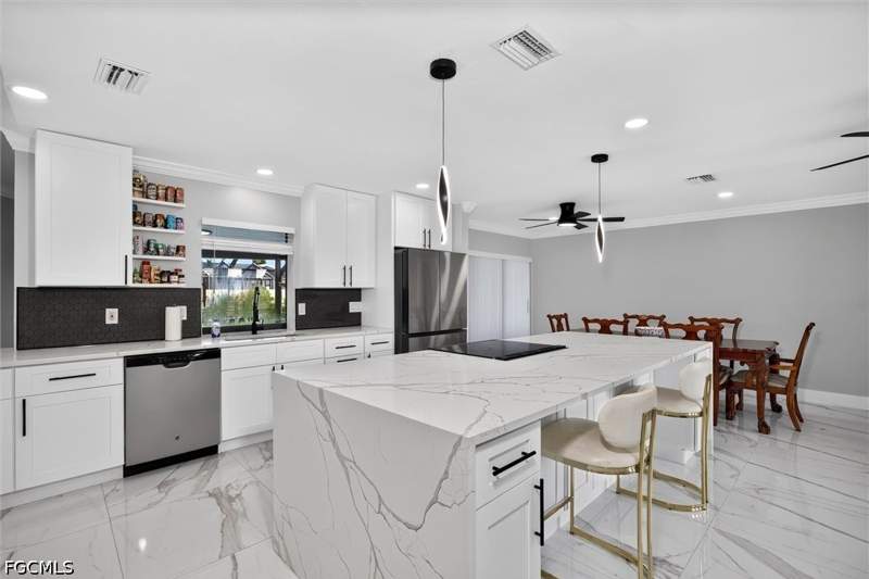 3 bedroom SingleFamilyResidence at 1504 Beechwood Trl, Whiskey Creek, Fort Myers — photo 3