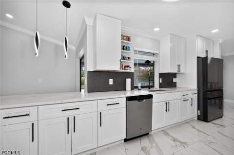 1504 Beechwood Trl, Fort Myers FL - photo 6 of 35