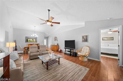 13264 Tall Pine Cir, Fort Myers FL - photo 6 of 40
