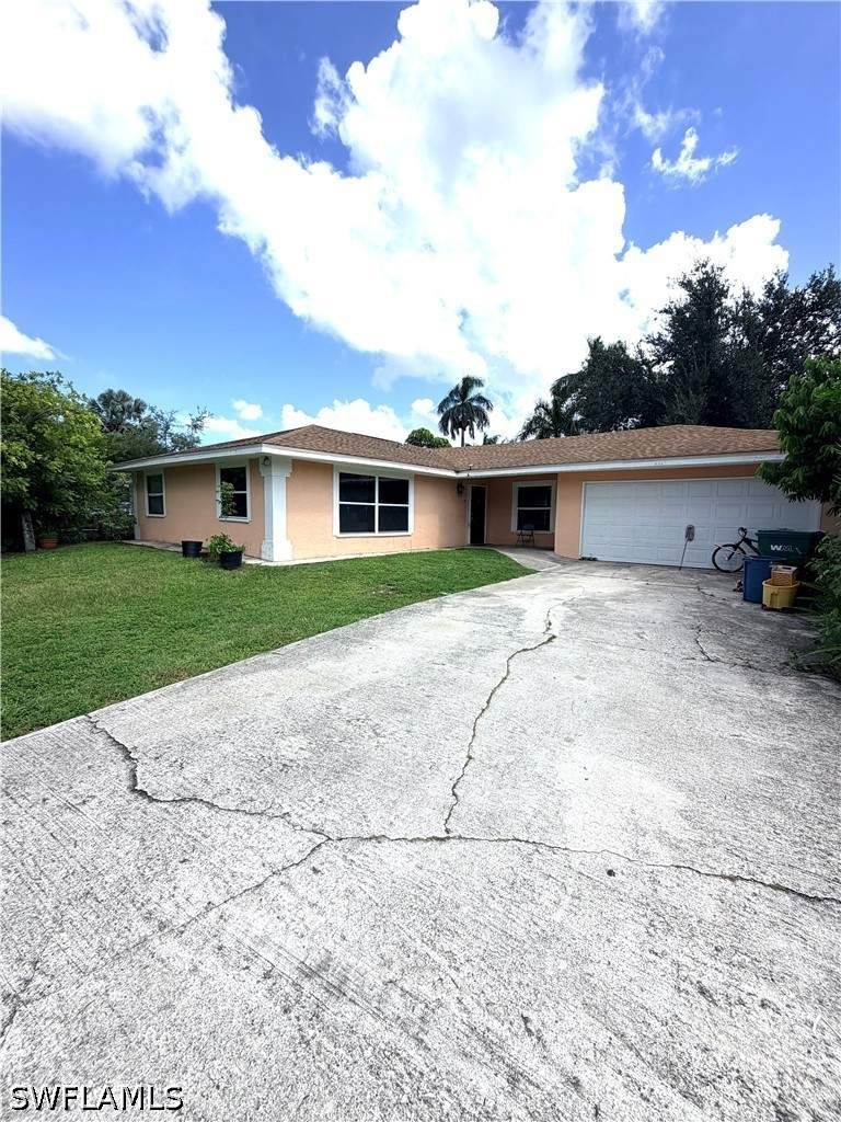 3 bedroom SingleFamilyResidence at 5447 Sholtz ST, NAPLES MANOR, Naples — photo 1
