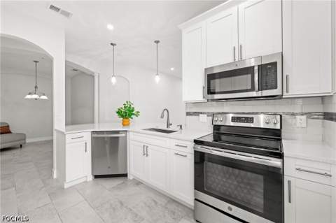 14105 Winchester Ct 504, Naples FL - photo 11 of 48