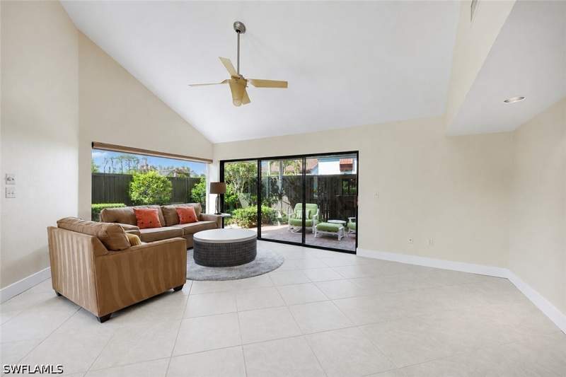 2 bedroom Attached at 529 Bay Villas Ln, Bay Villas, Naples — photo 5