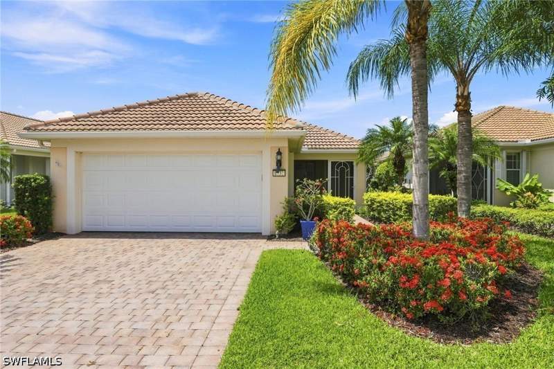3 bedroom SingleFamilyResidence at 8732 Querce Ct, Verona Walk, Naples — photo 2