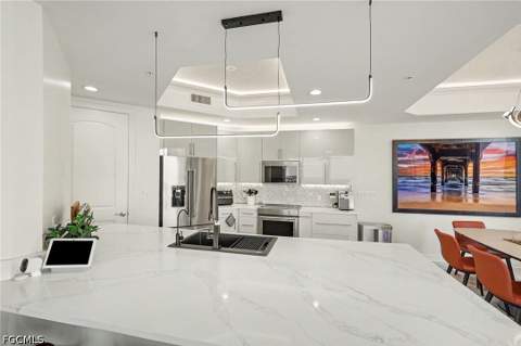 2090 W 1st St E2505, Fort Myers FL - photo 17 of 45
