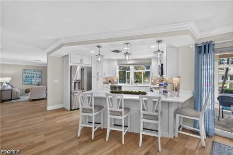 1590 Sandpiper St, Naples FL - photo 11 of 30
