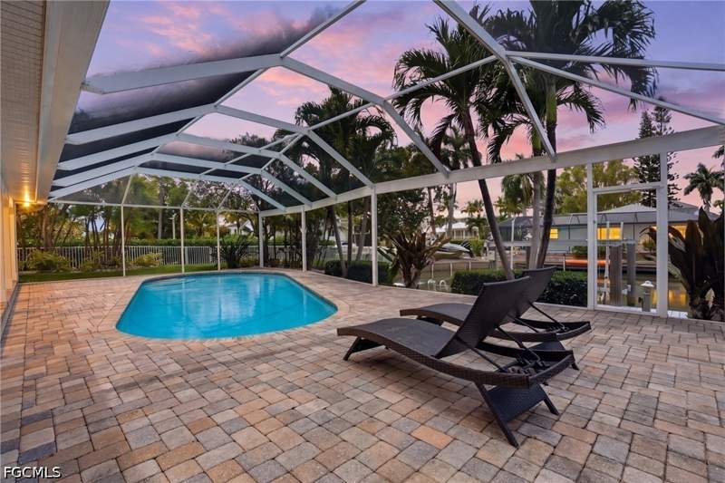 3 bedroom SingleFamilyResidence at 1590 Sandpiper St, Royal Harbor, Naples — photo 2
