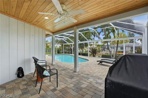 1590 Sandpiper St, Naples FL - photo 22 of 30