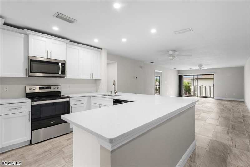 2 bedroom Condominium at 4705 Santa Barbara Blvd 3, Santa Barbara Condo, Cape Coral — photo 1