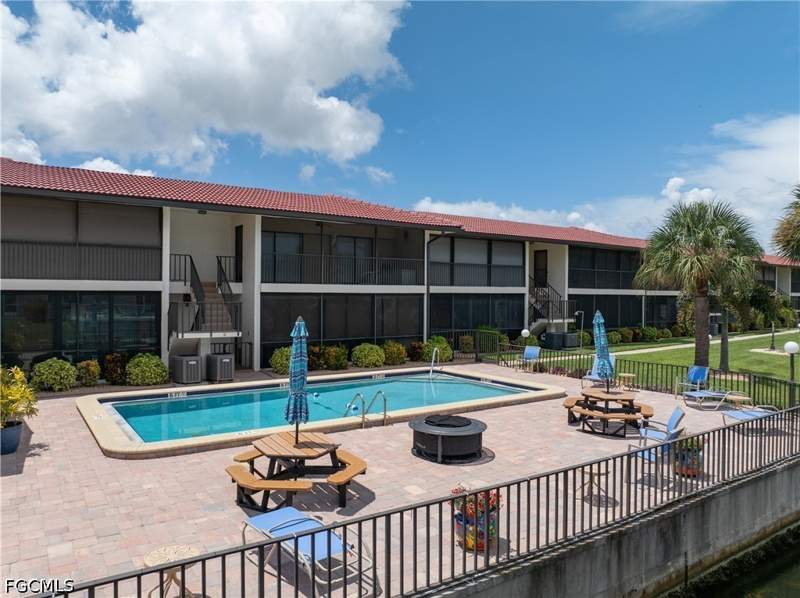 2 bedroom Condominium at 4705 Santa Barbara Blvd 3, Santa Barbara Condo, Cape Coral — photo 3