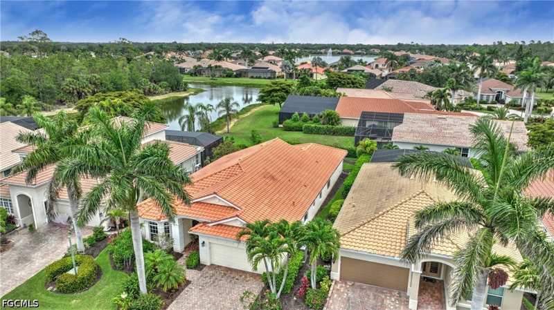 3 bedroom SingleFamilyResidence at 8871 Biella Ct, Belle Lago, Estero — photo 1