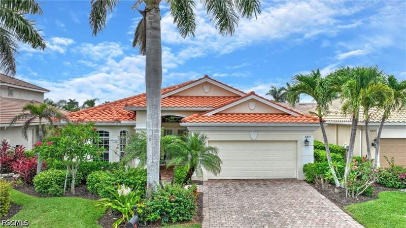 3 bedroom SingleFamilyResidence at 8871 Biella Ct, Belle Lago, Estero — photo 3