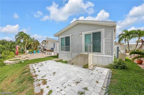 17142/17145 Casselberry Ln, Fort Myers FL - photo 13 of 26