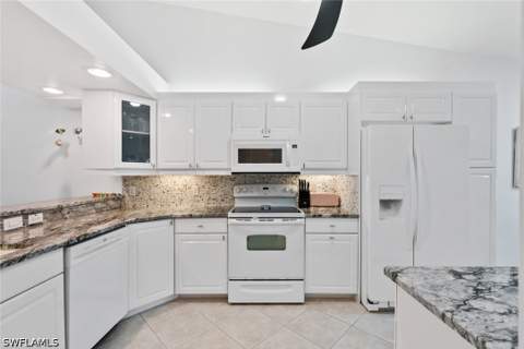 6600 Beach Resort Dr 14, Naples FL - photo 8 of 48