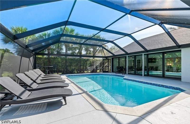 3 bedroom SingleFamilyResidence at 2307 Queens Way, Kings Lake, Naples — photo 3