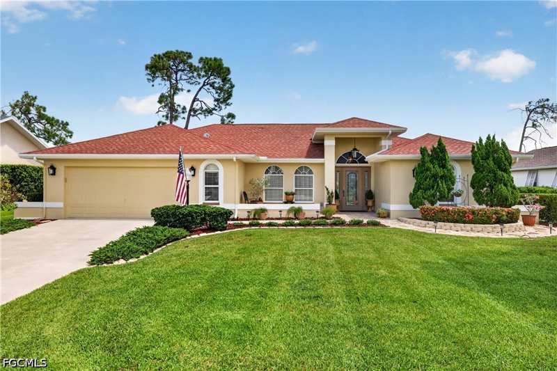 4 bedroom SingleFamilyResidence at 7585 Eaglet Ct, Eagle Ridge, Fort Myers — photo 1