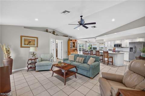 7585 Eaglet Ct, Fort Myers FL - photo 20 of 37