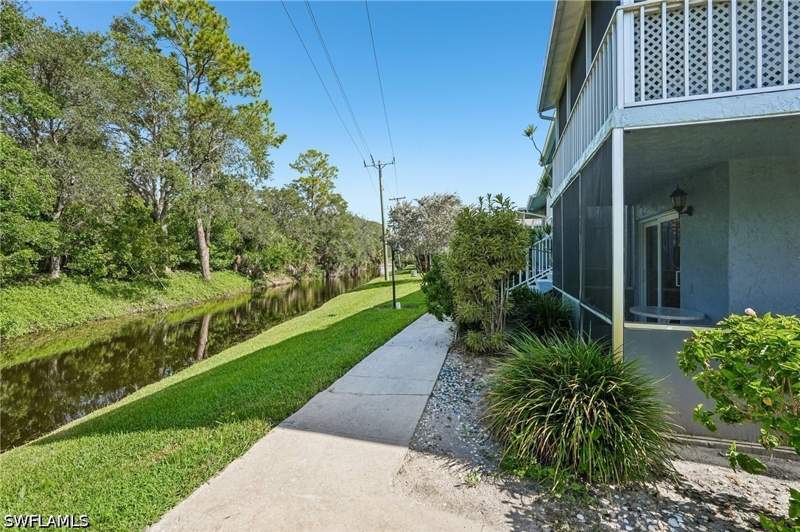 2 bedroom Condominium at 248 Palm Dr 5, Glades Country Club, Naples — photo 5