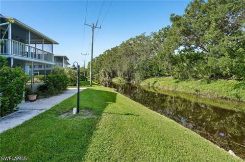 248 Palm Dr 5, Naples FL - photo 6 of 48
