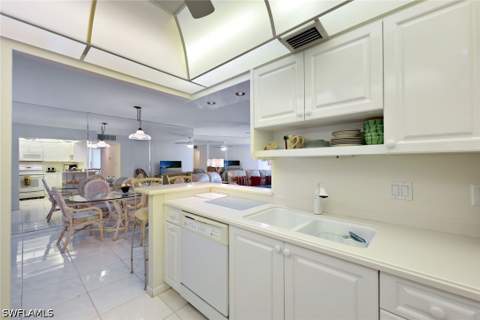 320 Seaview Ct 307, Marco Island FL - photo 12 of 21