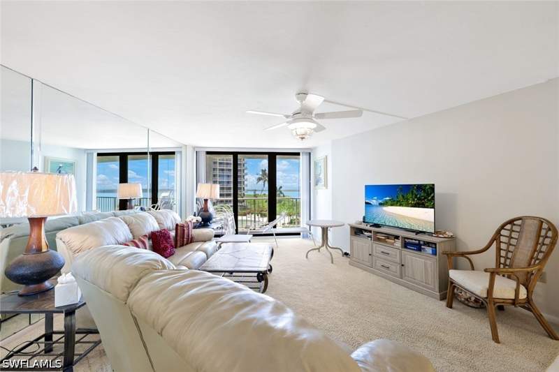 2 bedroom Condominium at 320 Seaview Ct 307, South Seas, Marco Island — photo 4