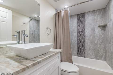 2562 Kings Lake Blvd 102, Naples FL - photo 16 of 22