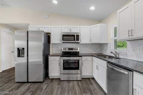 3113 Pebble Ln, Labelle FL - photo 7 of 38