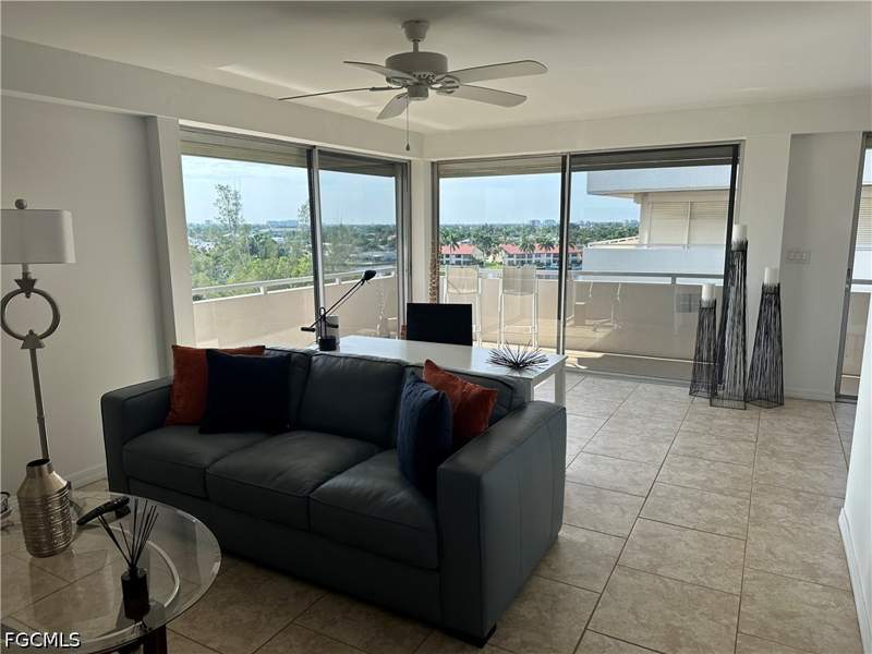 2 bedroom Condominium at 4803 Sunset Ct 606, Sunset Towers Condo, Cape Coral — photo 3