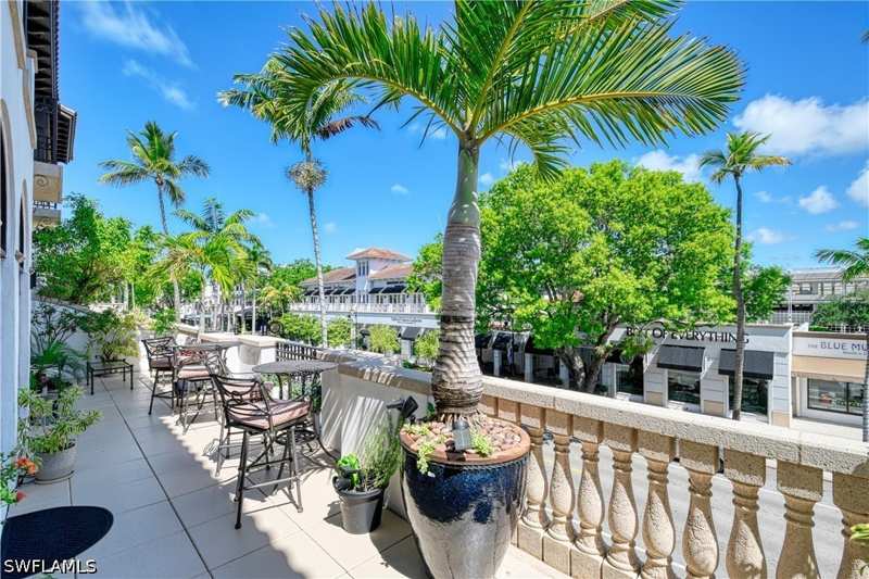 2 bedroom Condominium at 780 5th Ave S 203, Olde Naples, Naples — photo 1