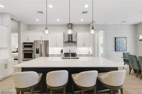 19130 Wildblue Blvd, Fort Myers FL - photo 10 of 50