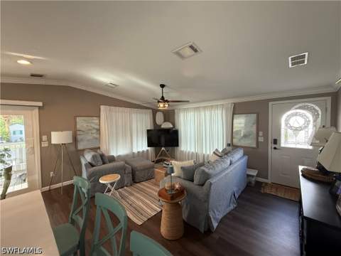 1626 Diamond Lake Cir, Naples FL - photo 14 of 26