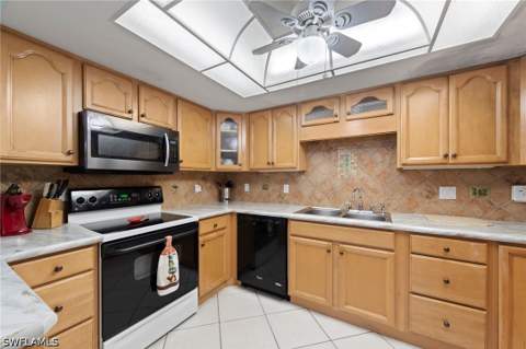 4706 SE 4th Pl 15, Cape Coral FL - photo 10 of 33