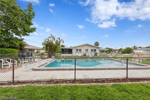 4706 SE 4th Pl 15, Cape Coral FL - photo 24 of 33