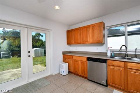 1116 Crestwood St E, Lehigh Acres FL - photo 16 of 39