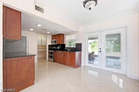 5449 Hardee St, Naples FL - photo 13 of 27