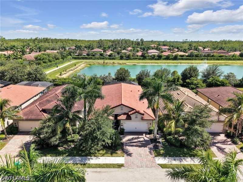 4 bedroom SingleFamilyResidence at 16382 Barclay Ct, Barrington Cove, Naples — photo 1