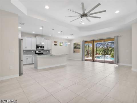 16382 Barclay Ct, Naples FL - photo 10 of 38