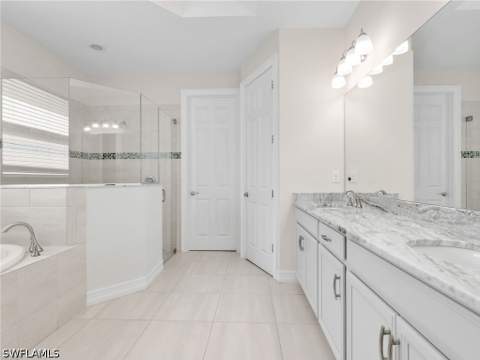 16382 Barclay Ct, Naples FL - photo 22 of 38