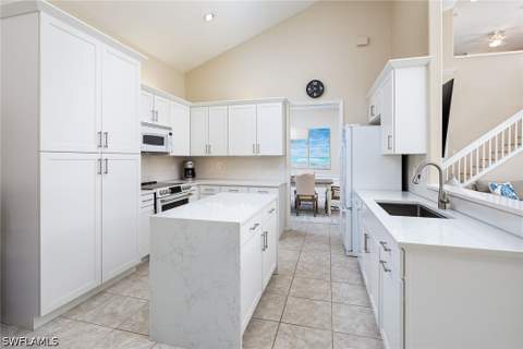8900 Ventura Way, Naples FL - photo 12 of 47