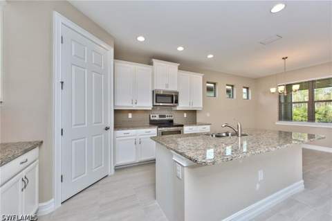 16354 Barclay Ct, Naples FL - photo 8 of 29