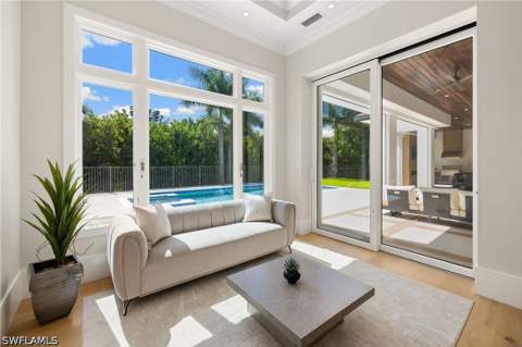 3280 Crayton Rd, Naples FL - photo 10 of 40