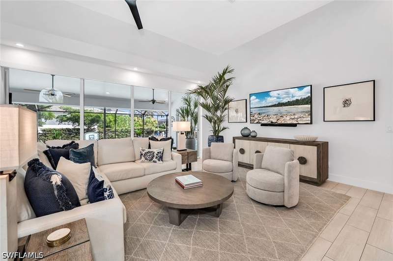 5 bedroom SingleFamilyResidence at 1276 Treasure Ct, Marco Island, Marco Island — photo 2