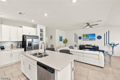 3813 Treasure Oak Way, Fort Myers FL - photo 12 of 32