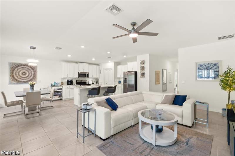4 bedroom SingleFamilyResidence at 3813 Treasure Oak Way, Oakview, Fort Myers — photo 2